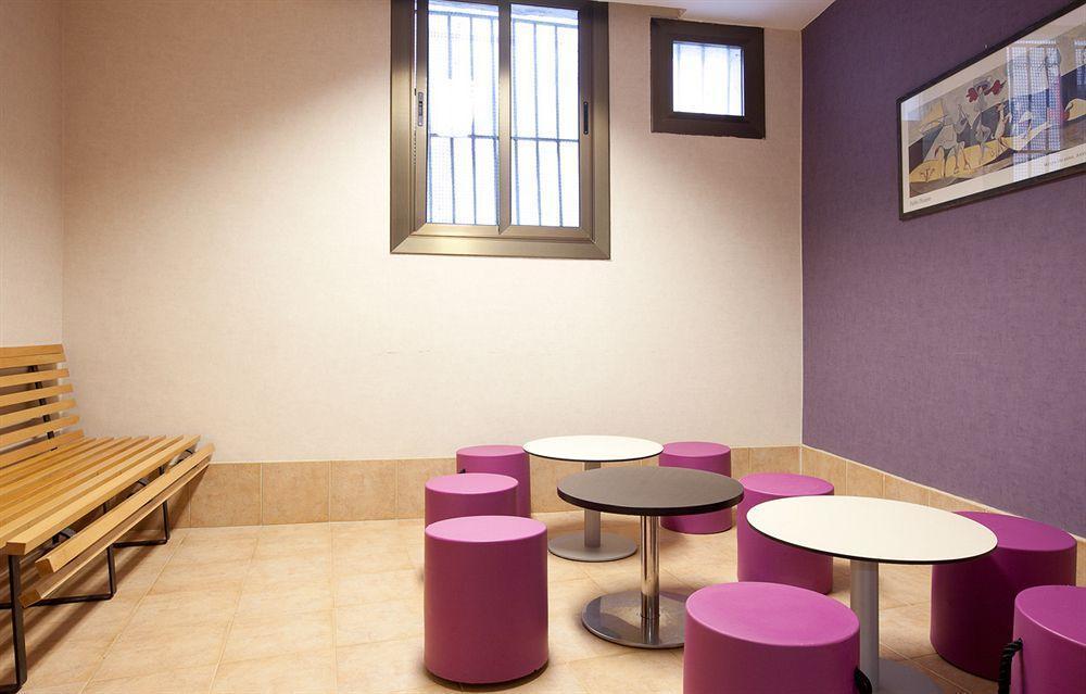 Hostal Fernando Barcellona Esterno foto
