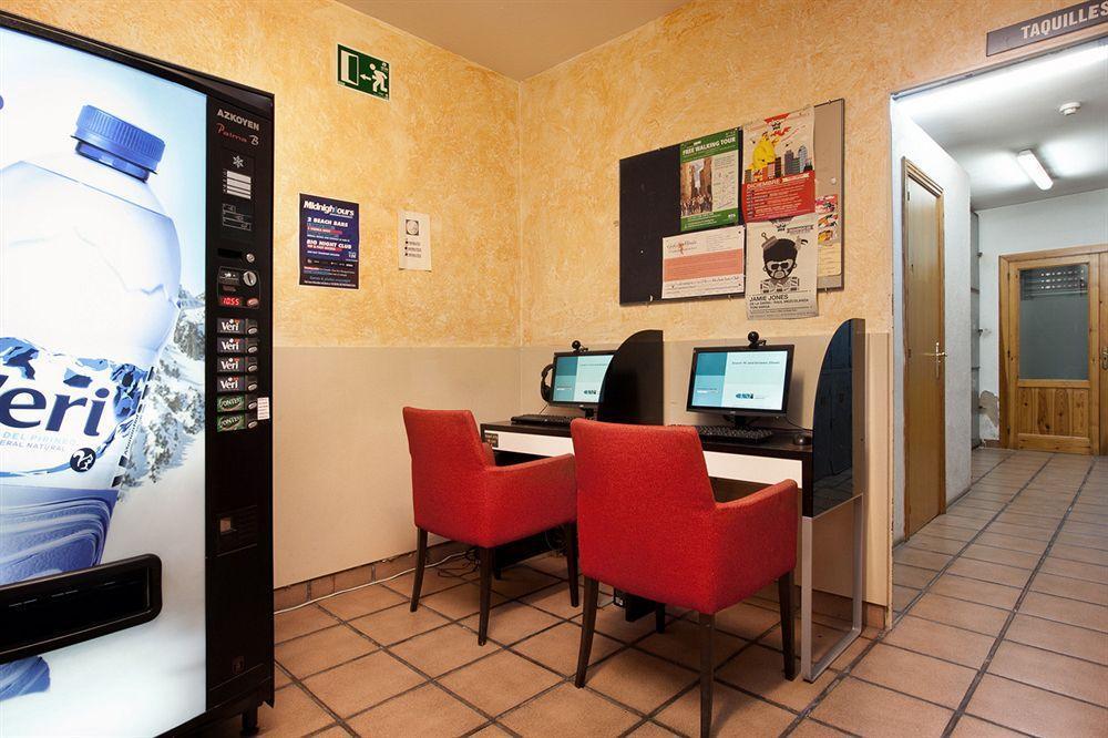 Hostal Fernando Barcellona Esterno foto