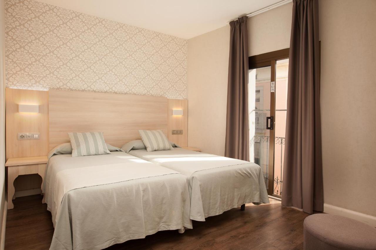 Hostal Fernando Barcellona Esterno foto