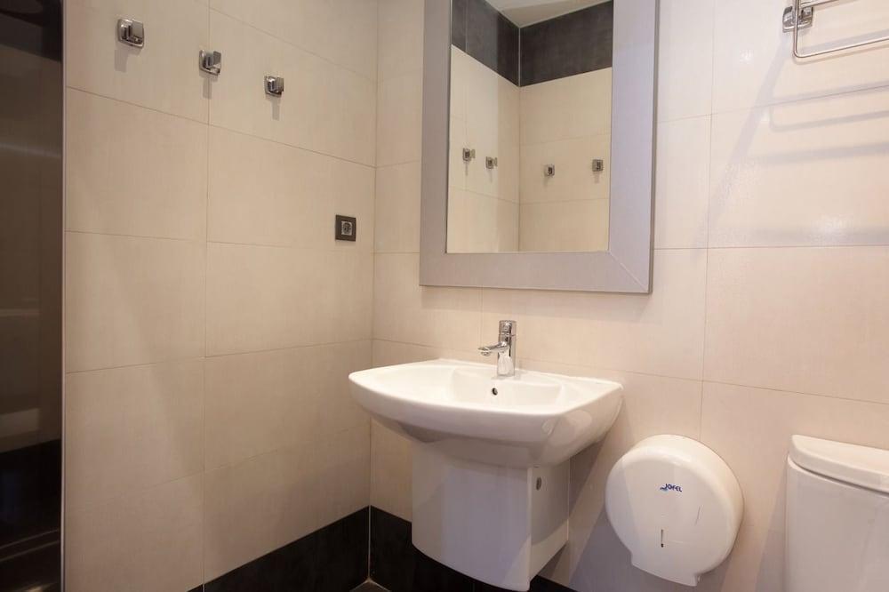 Hostal Fernando Barcellona Esterno foto