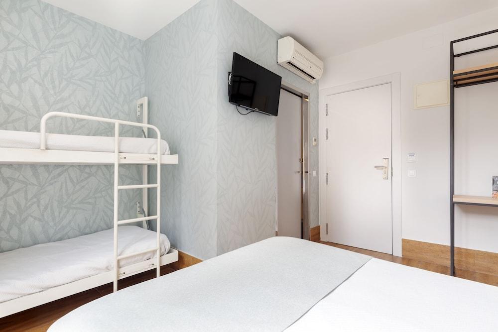 Hostal Fernando Barcellona Esterno foto